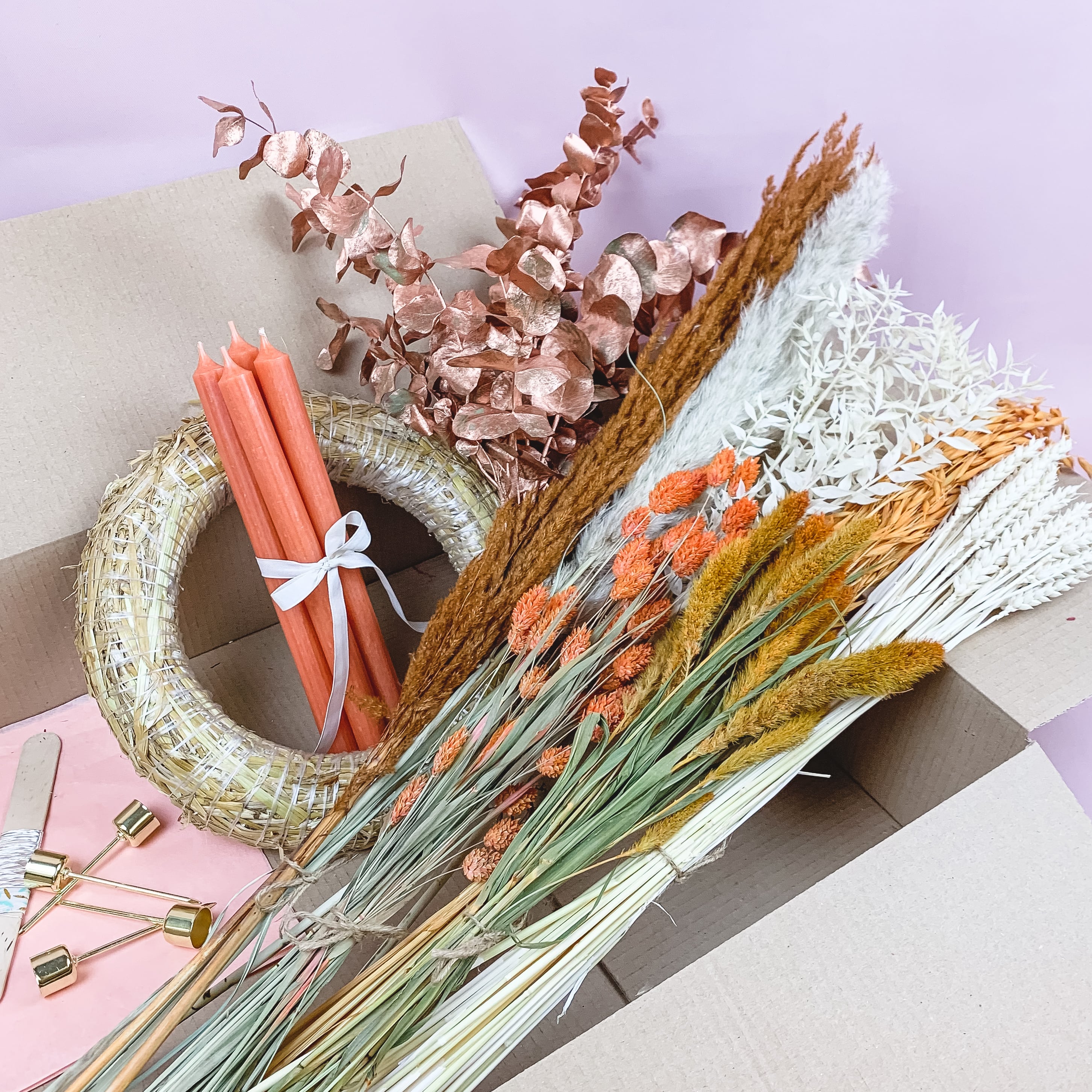 adventskranz-trockenblumen-holy-jolly-diy-kit-orange-rost-weiss-globaldesire