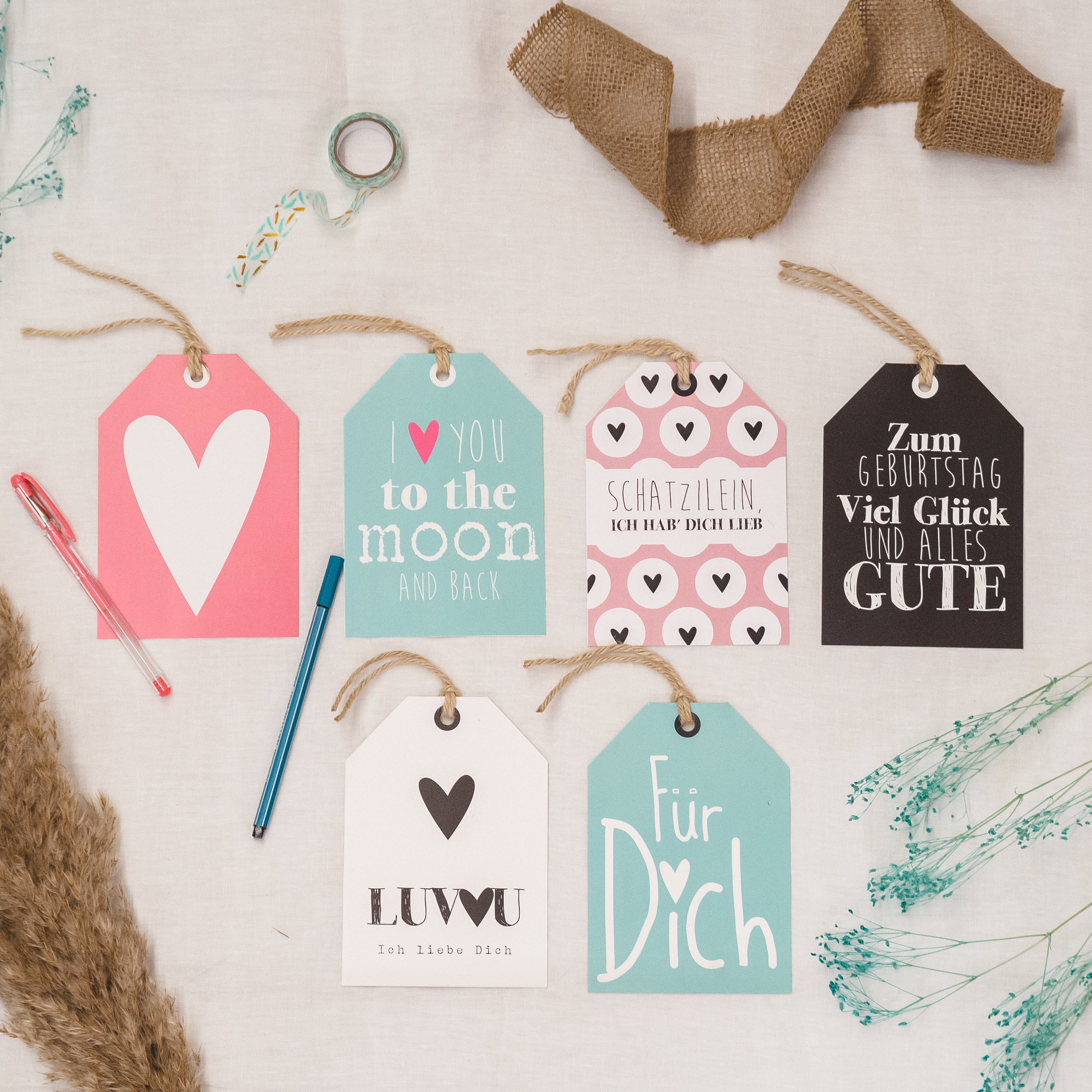 grusskarte-luv-you-weiss-schwarz-i-love-you-geschenk-globaldesire