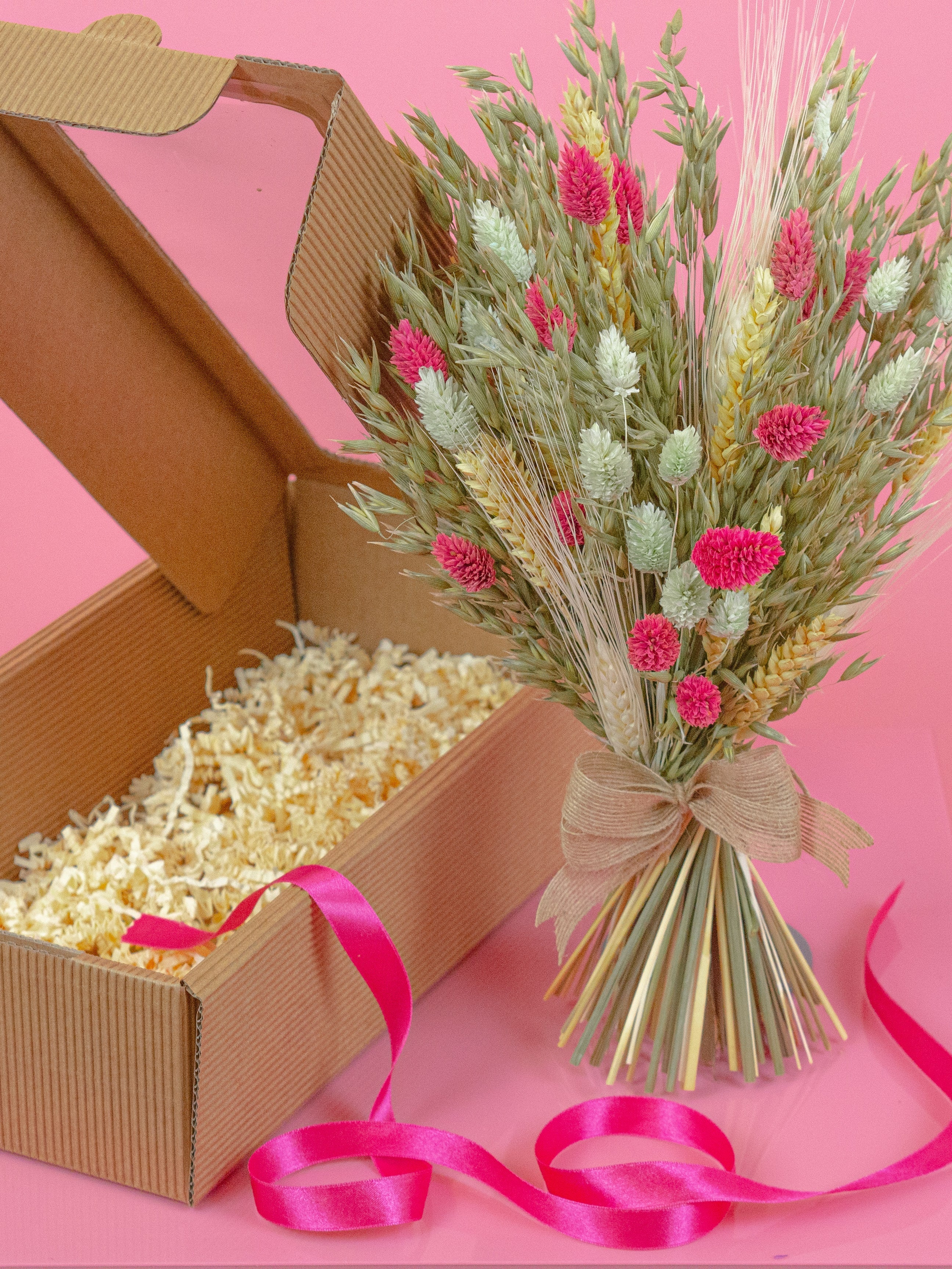 trockenblumenstrauss-geschenk-box-emma-pink-mint-gelb-pastell-geburtstag-hochzeit-dekoration-beflowerly