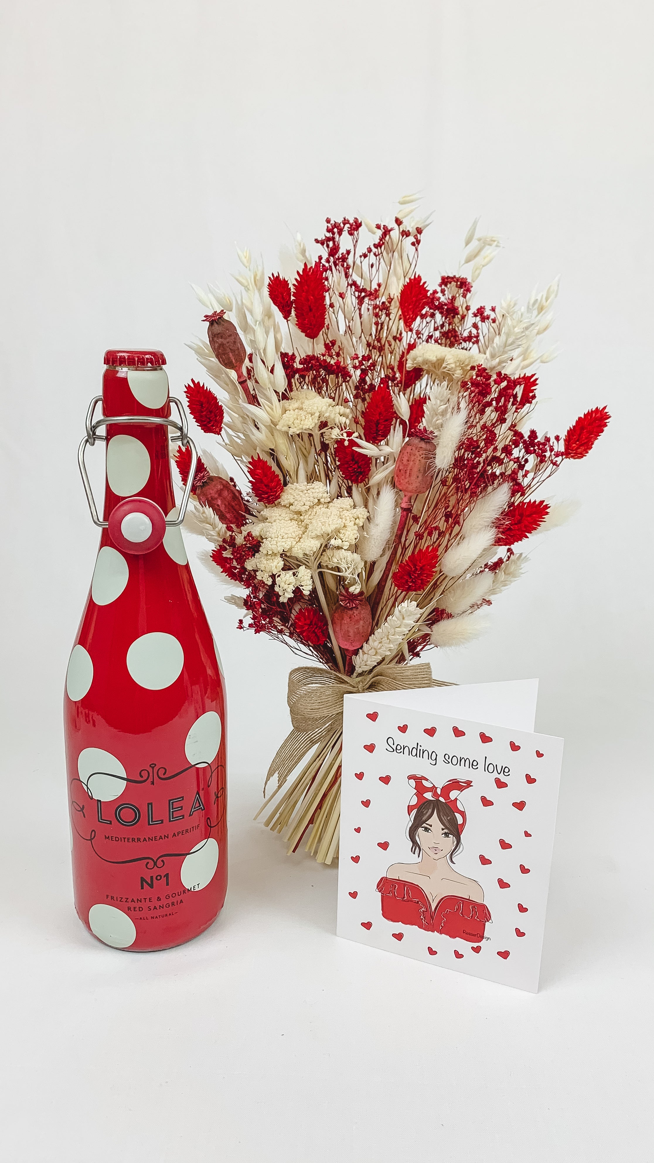 trockenblumen-geschenkbox-muttertag-lolea-sangria-rot-creme-beflowerly