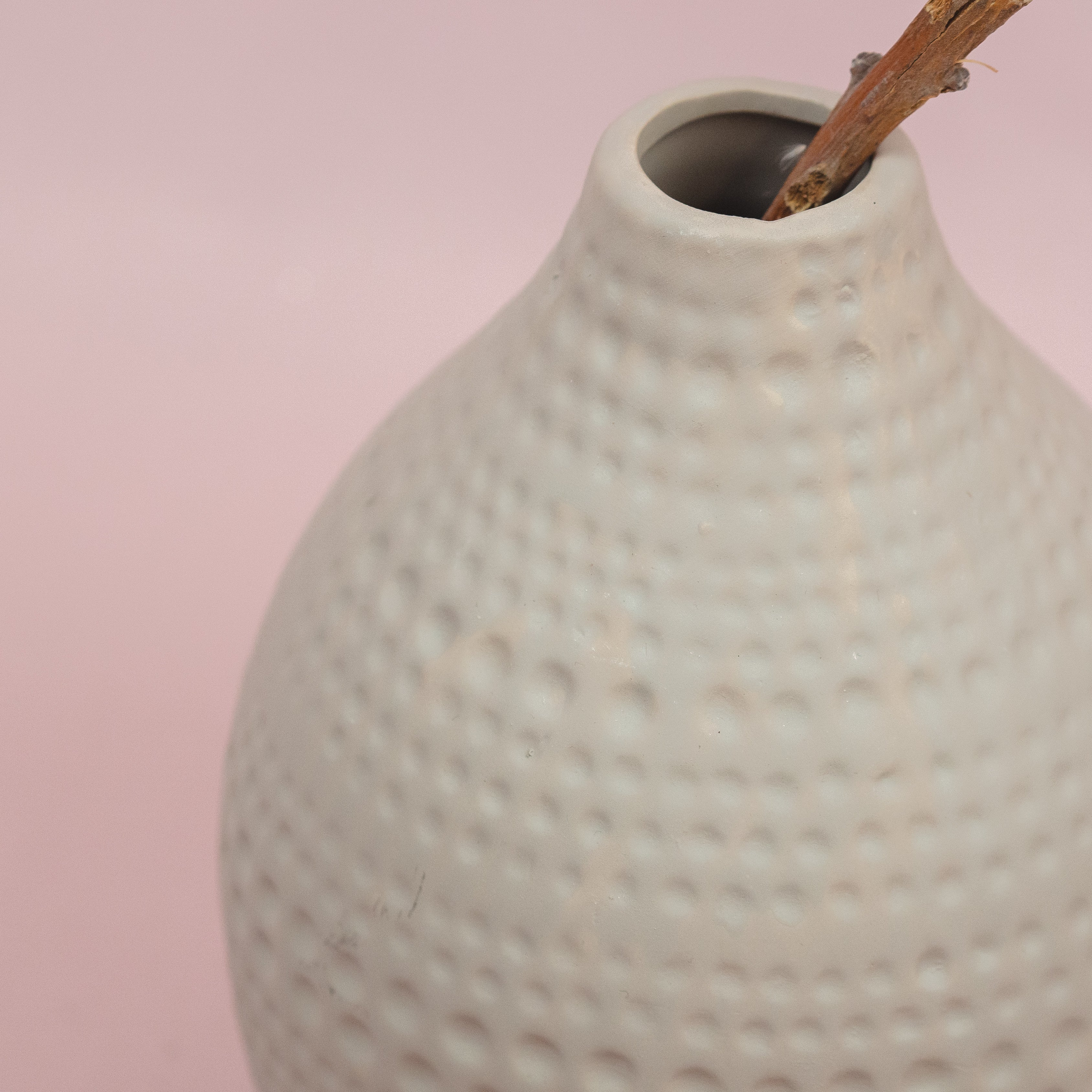 vase-caro-grau-taupe-schlamm-keramik-trockenblumen-dekoration-globaldesire