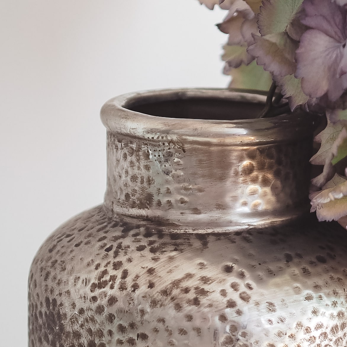 vase-silvergirl-silber-keramik-dekoration-globaldesire